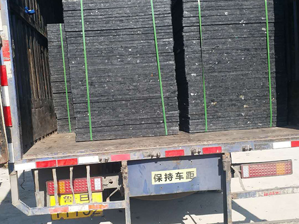 纤维托板
